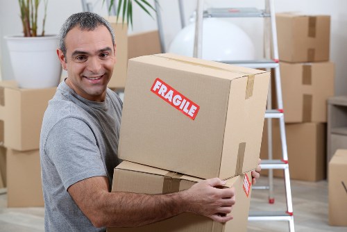 Man and van service in Manorhouse for local home moves